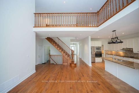 Photo 13 at 10 HARPER HILL Road, Angus Glen, Markham