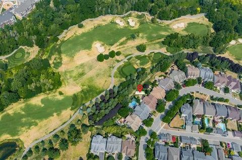 Photo 39 at 10 HARPER HILL Road, Angus Glen, Markham