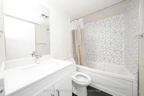 Photo 18 at 608 - 1470 Midland Avenue, Dorset Park, Toronto
