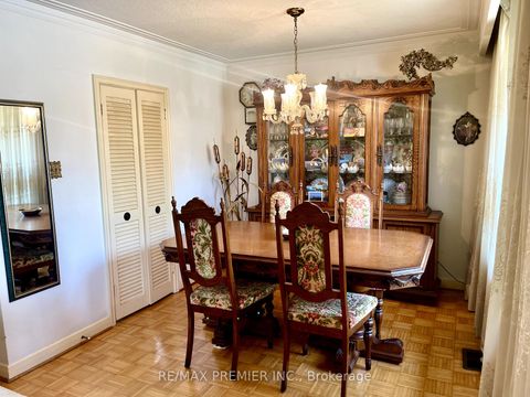 Photo 3 at 1041 Willowdale Avenue, Newtonbrook East, Toronto