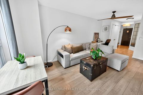 Photo 7 at 2113 - 8 Park Road, Moore Park, Toronto
