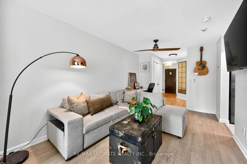 Photo 8 at 2113 - 8 Park Road, Moore Park, Toronto