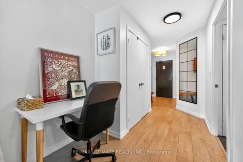 Photo 13 at 2113 - 8 Park Road, Moore Park, Toronto