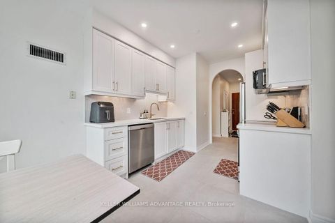 Photo 16 at 111 - 9 Boardwalk Drive, The Beaches, Toronto