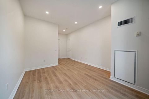 Photo 21 at 111 - 9 Boardwalk Drive, The Beaches, Toronto