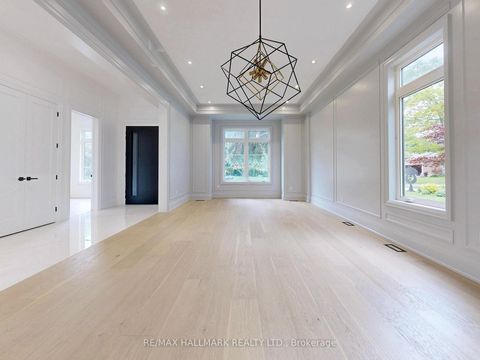 Photo 4 at 32 Cossar Drive, Aurora Highlands, Aurora