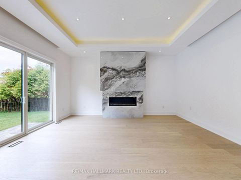 Photo 6 at 32 Cossar Drive, Aurora Highlands, Aurora