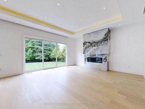 Photo 7 at 32 Cossar Drive, Aurora Highlands, Aurora