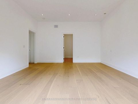 Photo 25 at 32 Cossar Drive, Aurora Highlands, Aurora