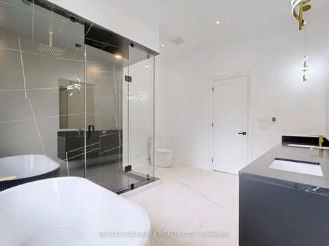 Photo 29 at 32 Cossar Drive, Aurora Highlands, Aurora