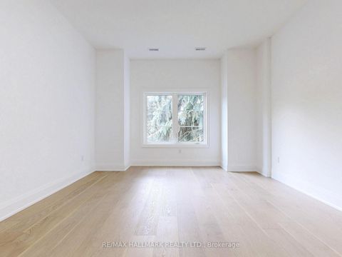 Photo 30 at 32 Cossar Drive, Aurora Highlands, Aurora