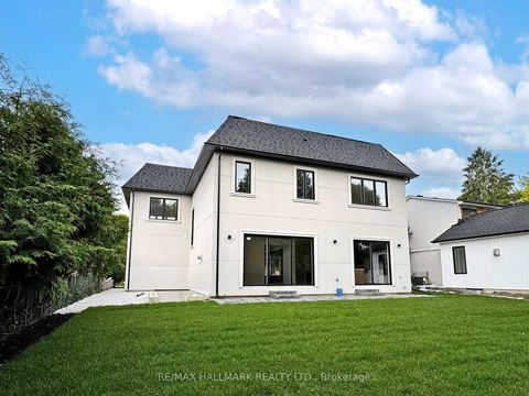 Photo 42 at 32 Cossar Drive, Aurora Highlands, Aurora