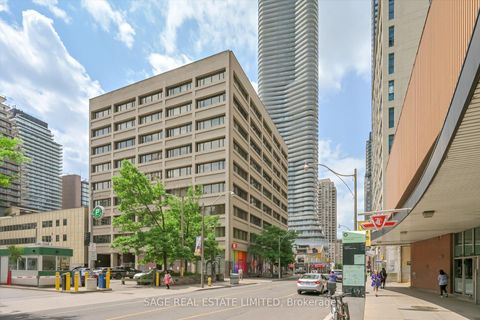 Photo 29 at 413 - 555 Yonge Street, Yonge Corridor, Toronto