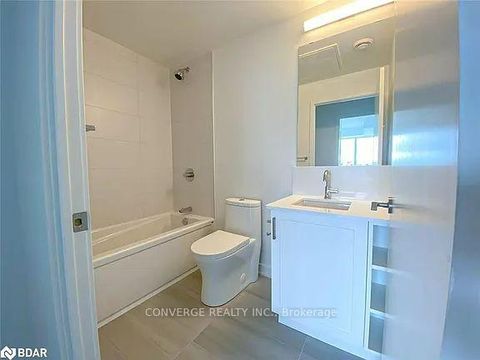 Photo 5 at 317 - 681 Yonge Street, Painswick South, Barrie Photo 5 at 317 - 681 Yonge Street, Painswick South, Barrie