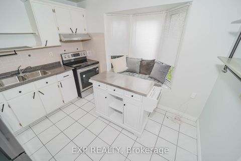 Photo 10 at 55 Hollyberry Trail, Hillcrest Village, Toronto