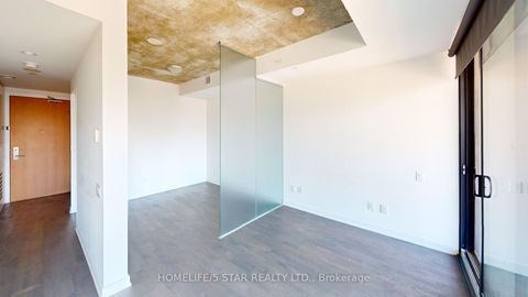 Photo 6 at 925 - 629 KING Street W, Waterfront Communities C1, Toronto