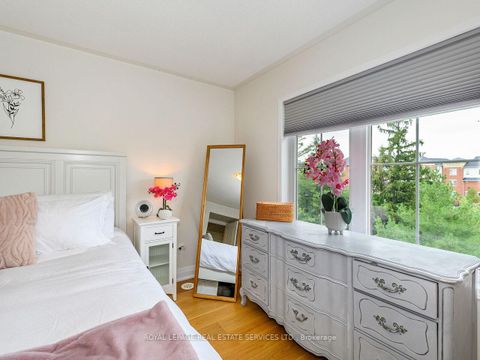 Photo 21 at Unit 12 - 19 Hays Boulevard, RO River Oaks, Oakville