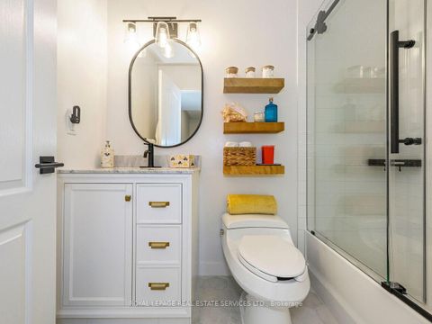 Photo 24 at Unit 12 - 19 Hays Boulevard, RO River Oaks, Oakville
