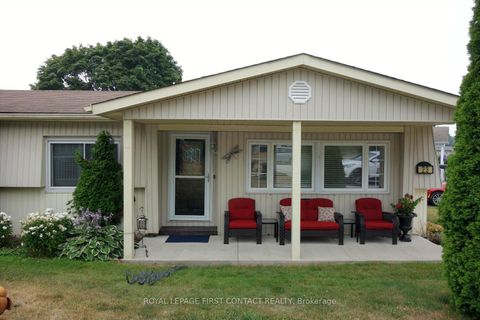 Photo 1 at 23 Mimosa Crescent, Rural Innisfil, Innisfil Photo 1 at 23 Mimosa Crescent, Rural Innisfil, Innisfil