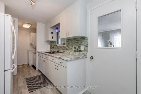 Photo 15 at 23 Mimosa Crescent, Rural Innisfil, Innisfil Photo 15 at 23 Mimosa Crescent, Rural Innisfil, Innisfil