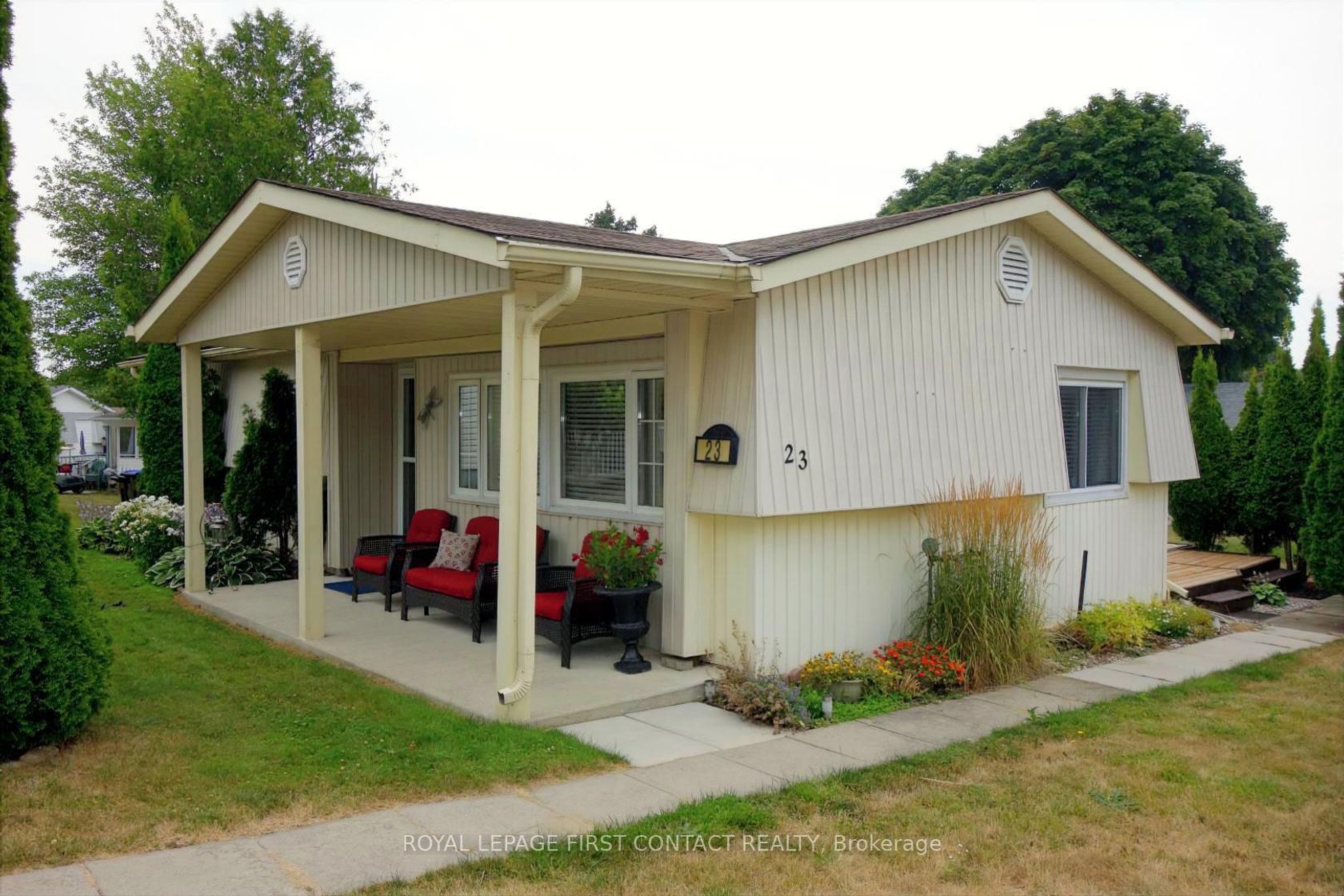 23 Mimosa Crescent, Rural Innisfil, Innisfil photo 1 23 Mimosa Crescent, Rural Innisfil, Innisfil photo 1