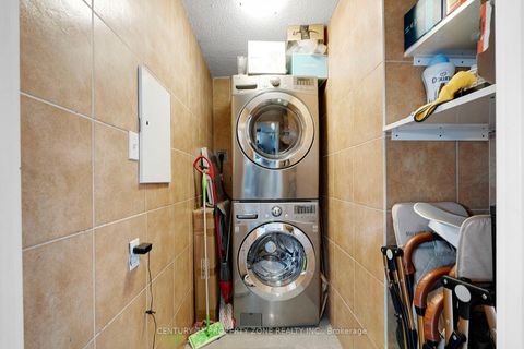 Photo 19 at 1411 - 5 Rowntree Road, Jamestown, Toronto