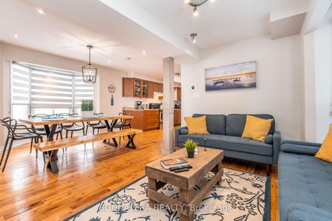 Photo 4 at 687 INNISFIL BEACH Road, Alcona, Innisfil Photo 4 at 687 INNISFIL BEACH Road, Alcona, Innisfil