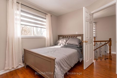 Photo 10 at 687 INNISFIL BEACH Road, Alcona, Innisfil Photo 10 at 687 INNISFIL BEACH Road, Alcona, Innisfil