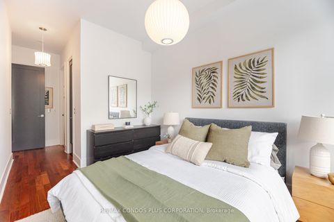 Photo 16 at 319 - 120 Homewood Avenue, North St. James Town, Toronto
