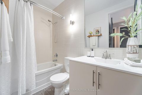 Photo 17 at 319 - 120 Homewood Avenue, North St. James Town, Toronto