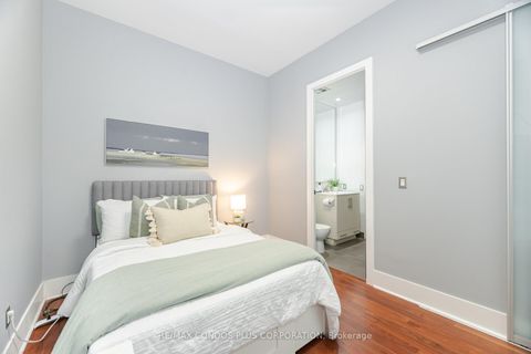 Photo 20 at 319 - 120 Homewood Avenue, North St. James Town, Toronto