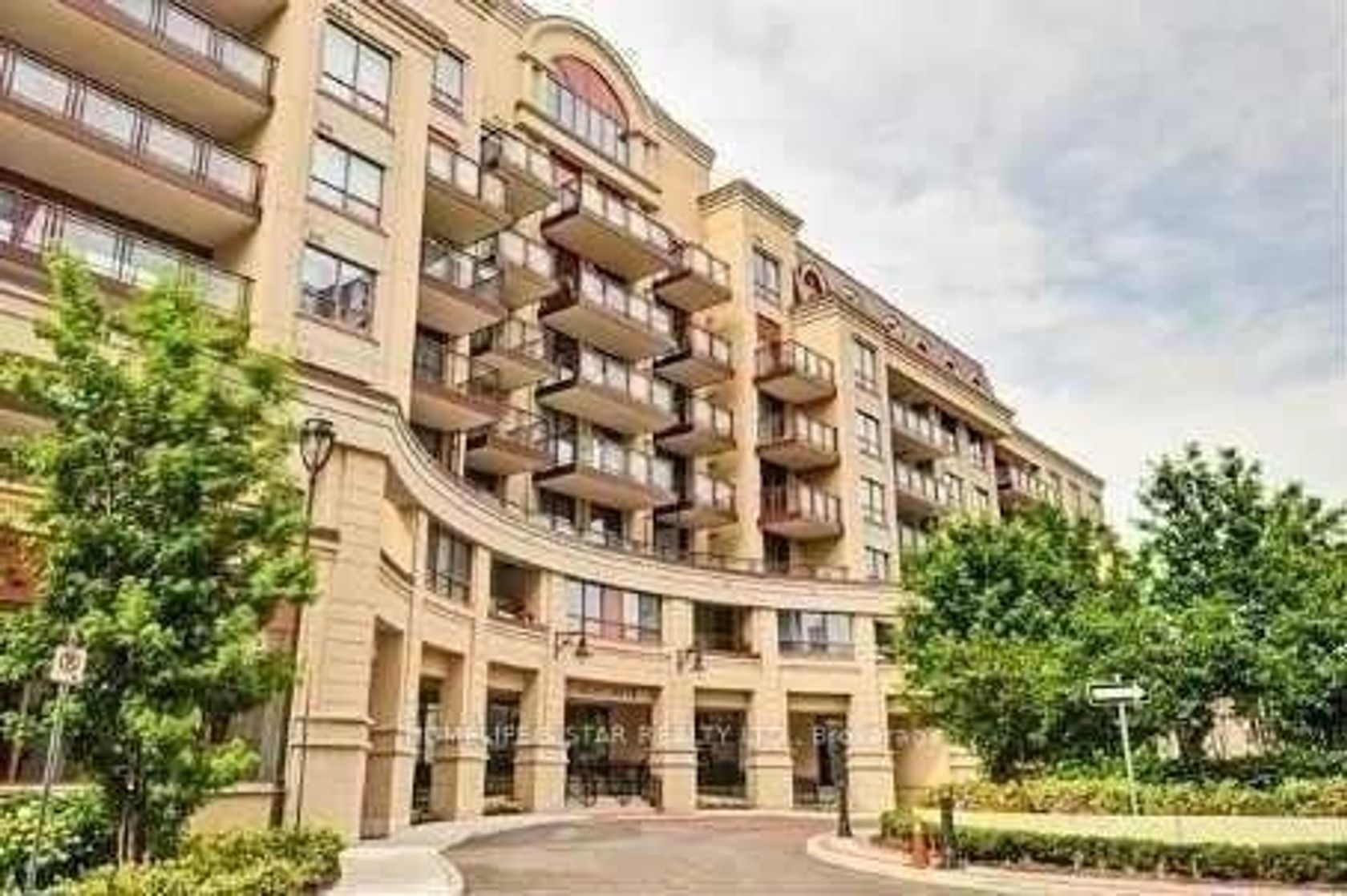 319 - 27 REAN Drive, Bayview Village, Toronto 