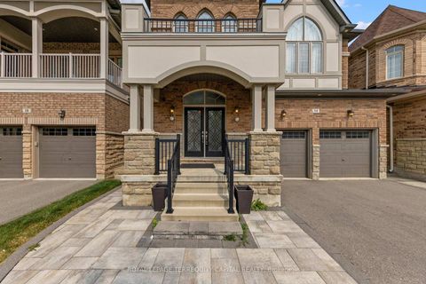 Photo 2 at 14 Beaconsfield Drive, Kleinburg, Vaughan