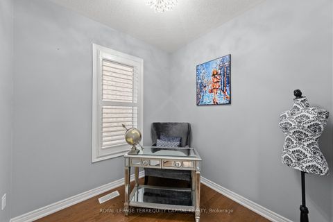 Photo 8 at 14 Beaconsfield Drive, Kleinburg, Vaughan