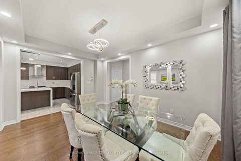 Photo 11 at 14 Beaconsfield Drive, Kleinburg, Vaughan