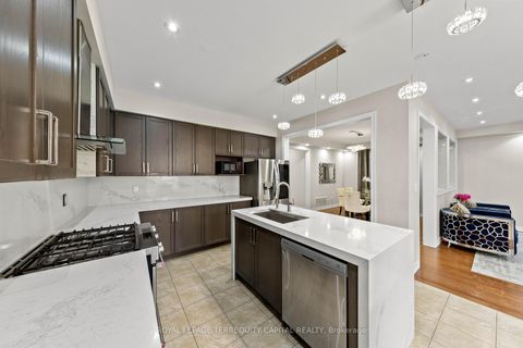 Photo 19 at 14 Beaconsfield Drive, Kleinburg, Vaughan