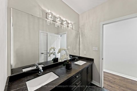 Photo 36 at 14 Beaconsfield Drive, Kleinburg, Vaughan