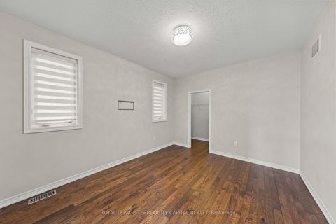 Photo 39 at 14 Beaconsfield Drive, Kleinburg, Vaughan