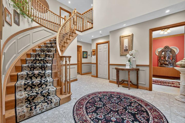Photo 6 at 64 Summerdale Place, Ancaster, Hamilton