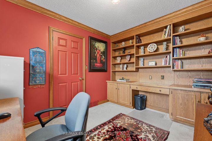 Photo 8 at 64 Summerdale Place, Ancaster, Hamilton