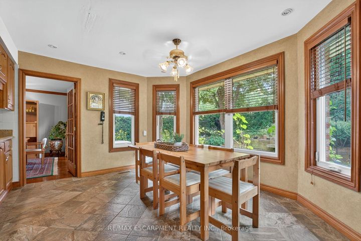 Photo 16 at 64 Summerdale Place, Ancaster, Hamilton