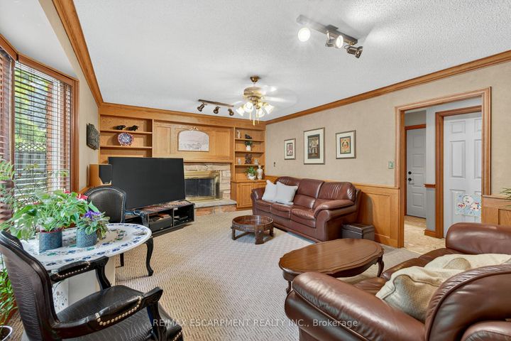 Photo 21 at 64 Summerdale Place, Ancaster, Hamilton