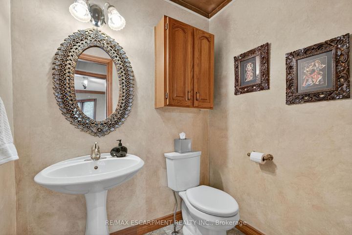 Photo 23 at 64 Summerdale Place, Ancaster, Hamilton