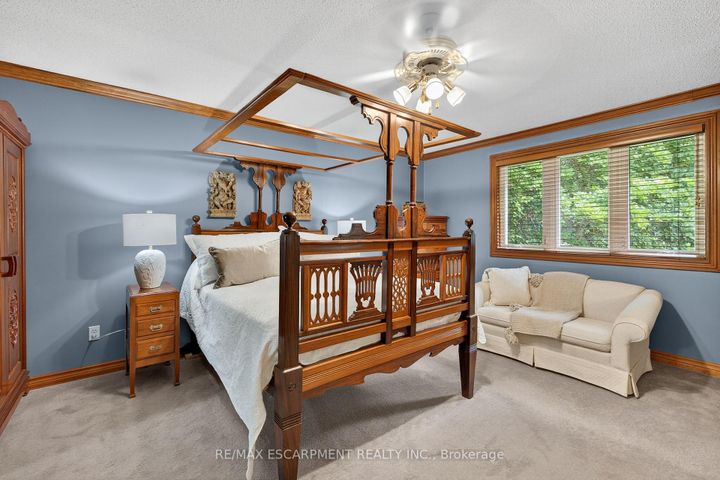 Photo 28 at 64 Summerdale Place, Ancaster, Hamilton