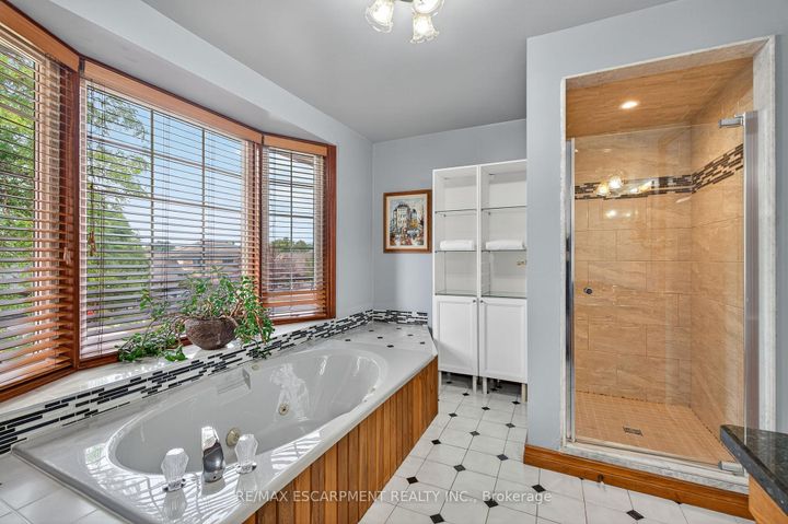 Photo 31 at 64 Summerdale Place, Ancaster, Hamilton