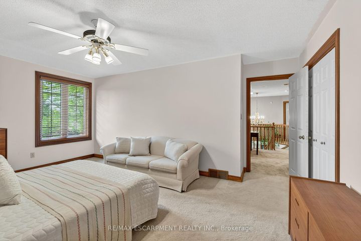 Photo 34 at 64 Summerdale Place, Ancaster, Hamilton