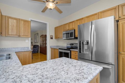 Photo 9 at 100 Lio Avenue, Sonoma Heights, Vaughan