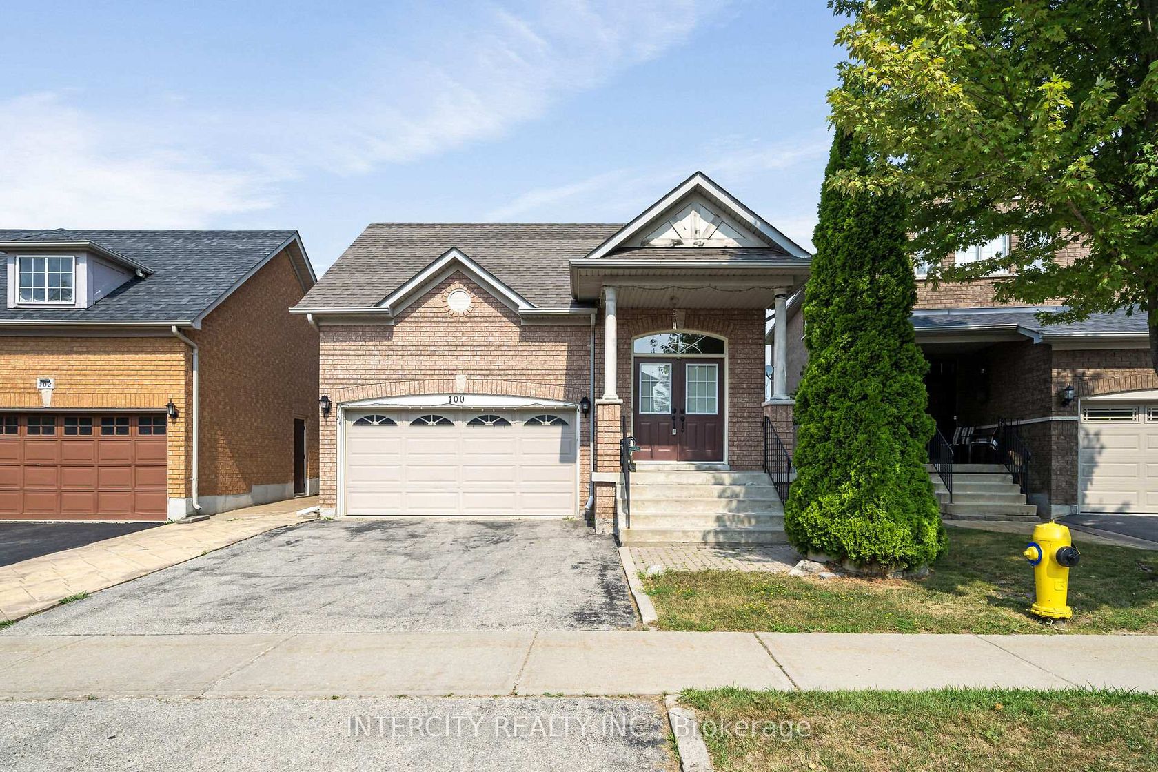 100 Lio Avenue, Sonoma Heights, Vaughan 
