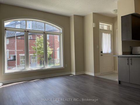 Photo 2 at 8 - 12 EATON PARK Lane E, L'Amoreaux, Toronto