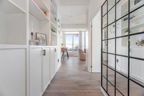 Photo 6 at 1201 - 10 Honeycrisp Crescent, Vaughan Corporate Centre, Vaughan